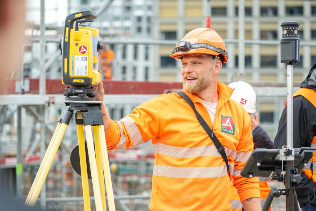 ANLIKER Mitarbeitende auf der Baustelle