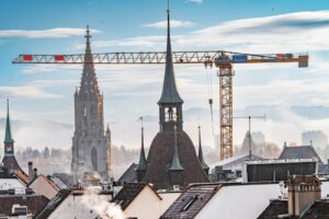 Büchi Bau – Kran auf der Baustelle